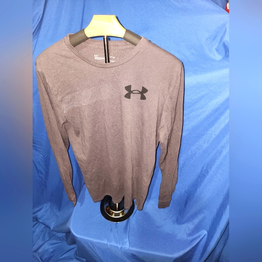 Under Armour Shirt Adult Small Gray Graphic Loose Heat Gear Long Sleeve